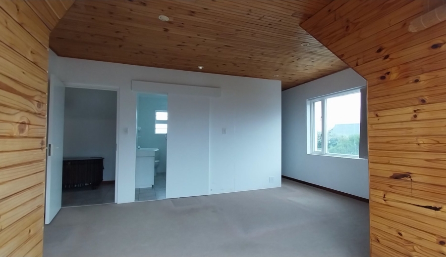 4 Bedroom Property for Sale in Bettys Bay Western Cape